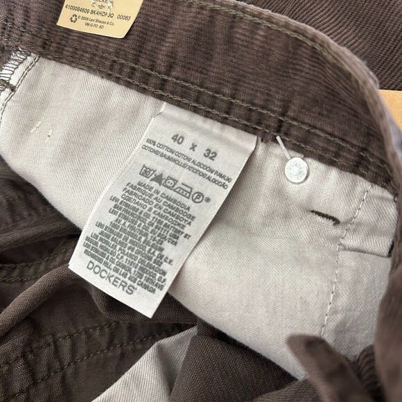 NEW Dockers Men 40 x 32 Brown Corduroy Pants - Picture 8 of 8